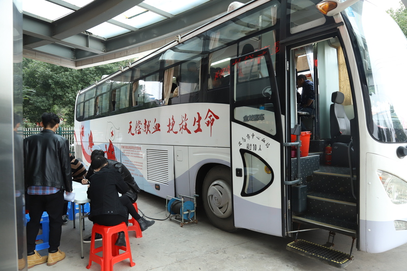 賽爾小伙伴參加無償獻(xiàn)血公益活動