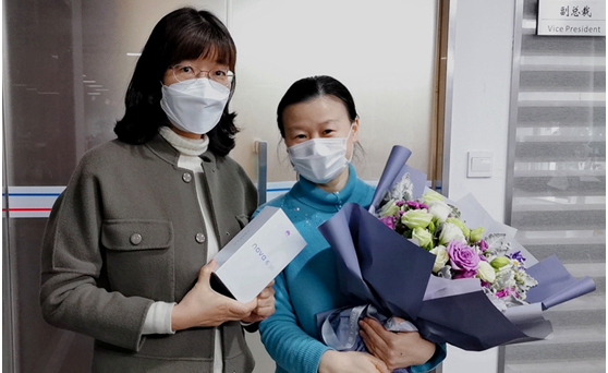 財(cái)務(wù)管理部的女神節(jié)驚喜