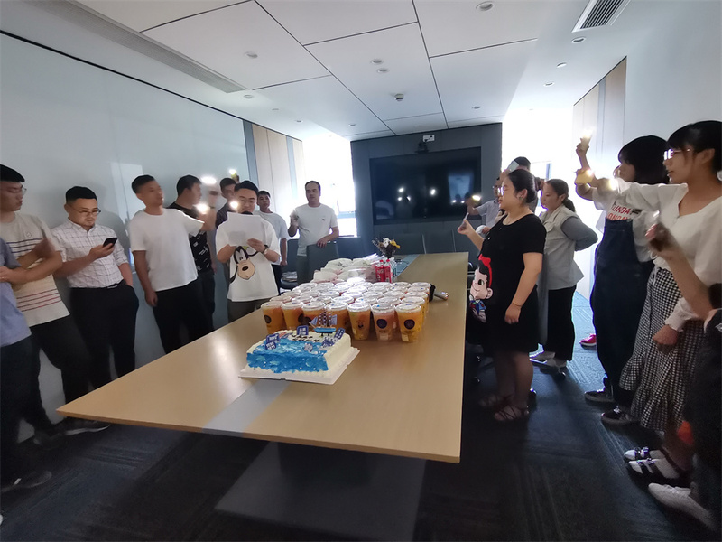 陣陣暖心，優(yōu)訊四部為同事履新舉行歡送會(huì)